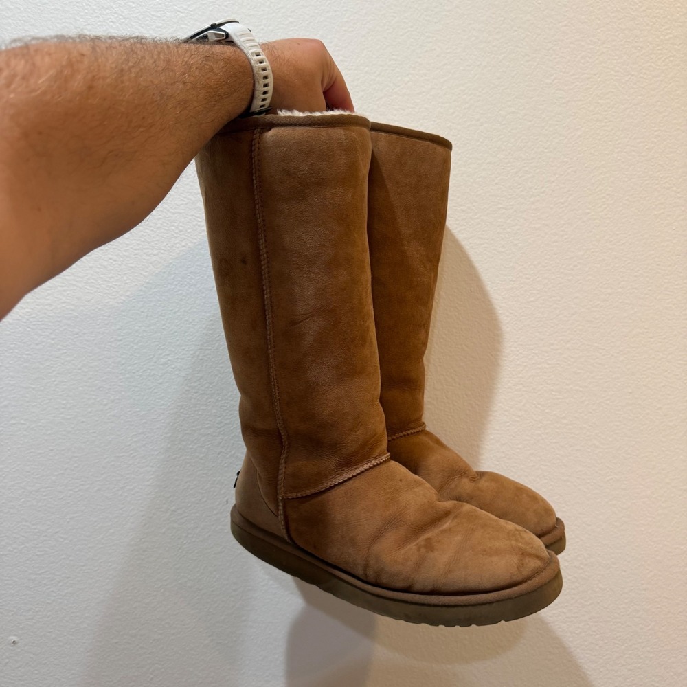 UGG Australia Classic Tall Chestnut Suede Boots 5827 Mens 12 Womens 14